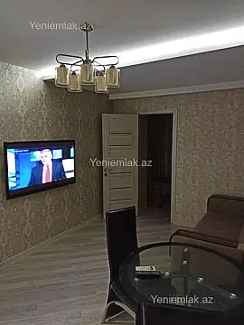 Satılır 1 otaqlı köhnə tikili 45 m²