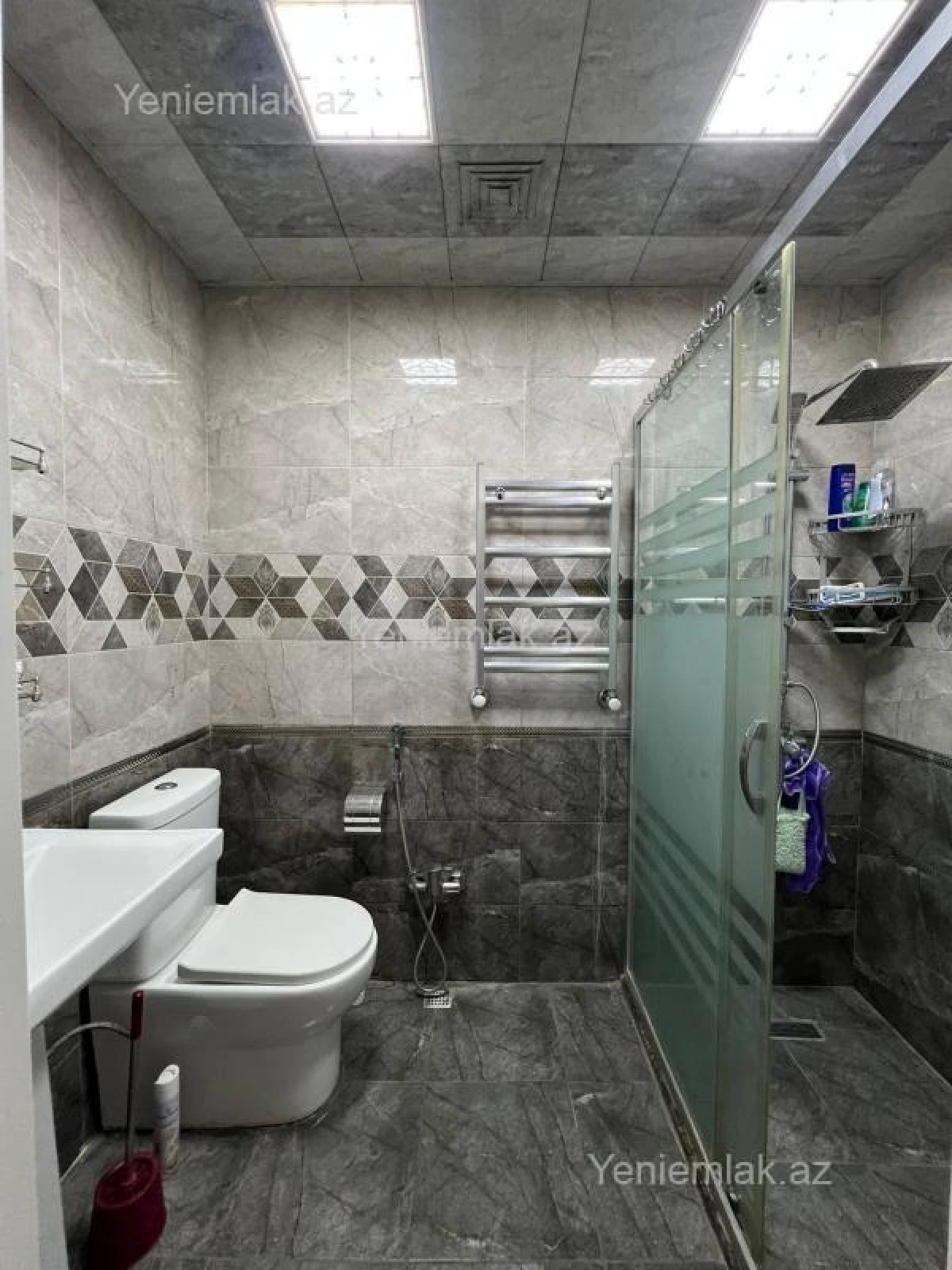 Satılır 2 otaqlı yeni tikili 60 m²