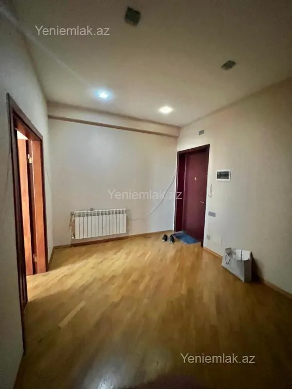 Satılır 3 otaqlı yeni tikili 126 m²