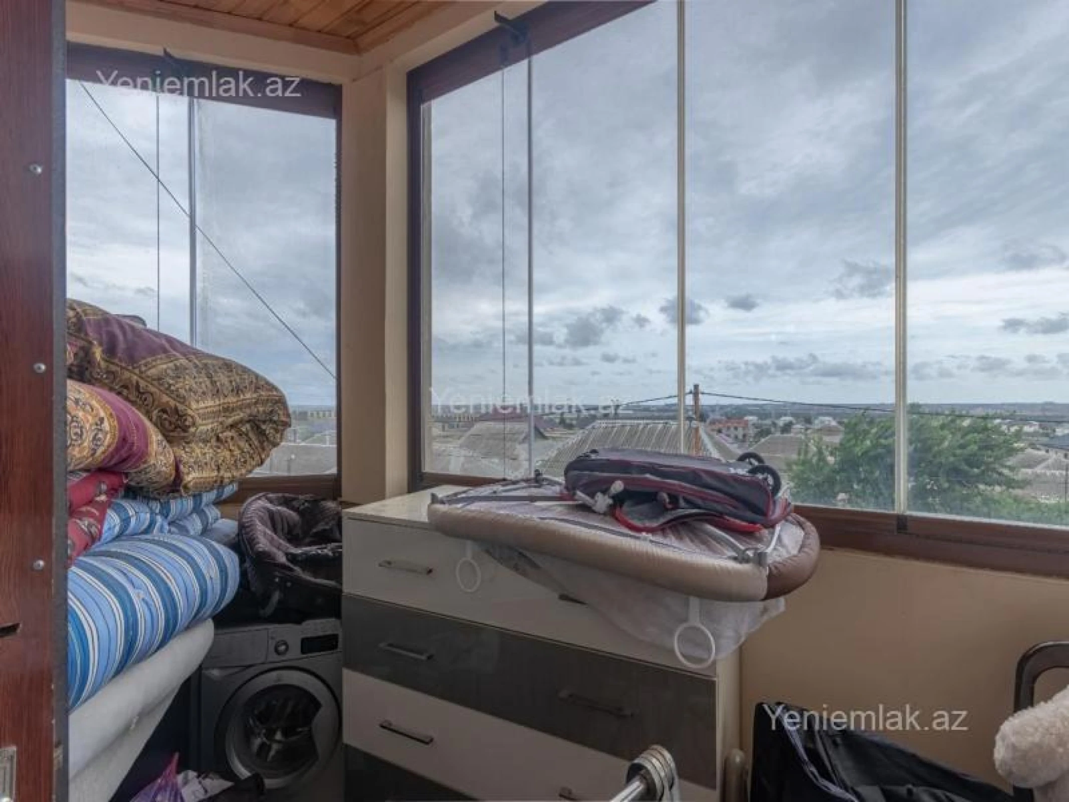 Satılır 4 otaqlı həyət evi 200 m²