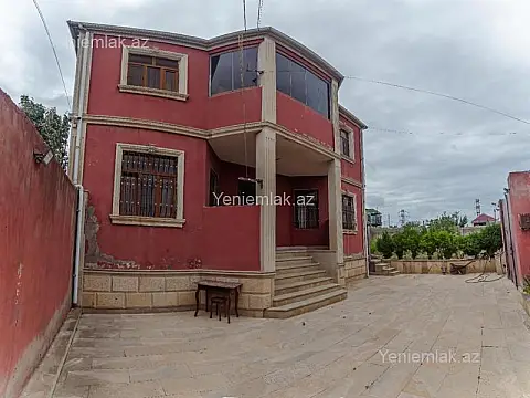 Satılır 4 otaqlı həyət evi 200 m²