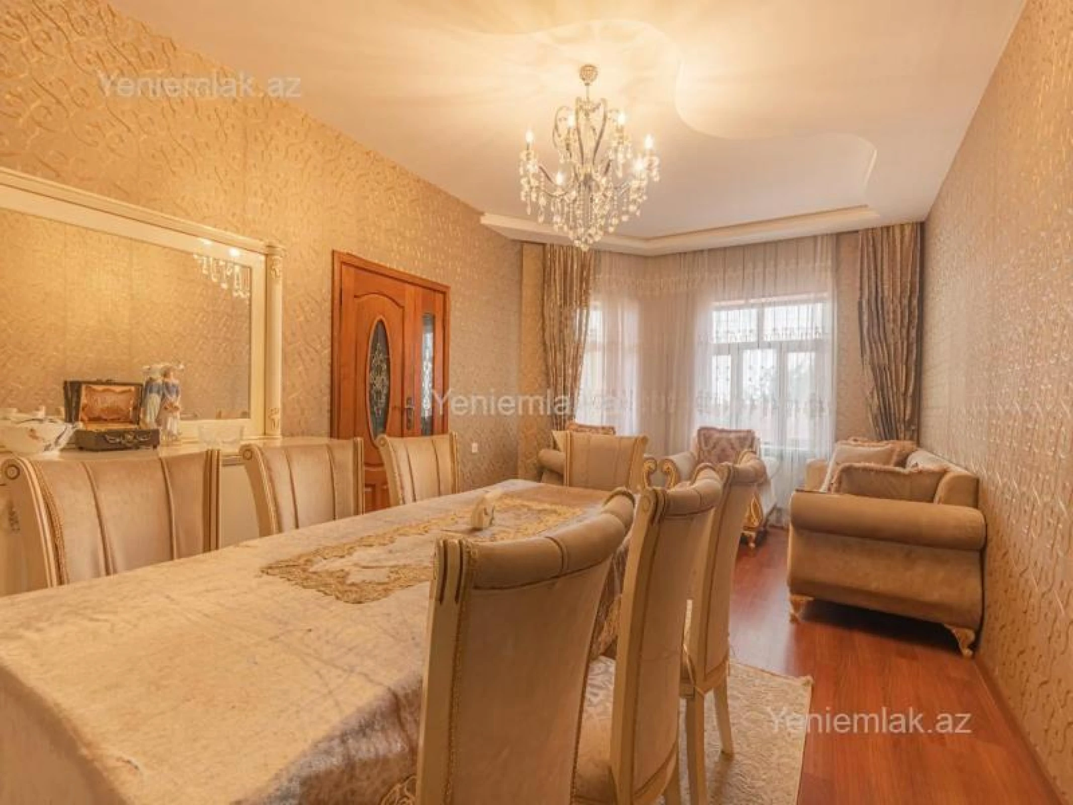 Satılır 4 otaqlı həyət evi 200 m²