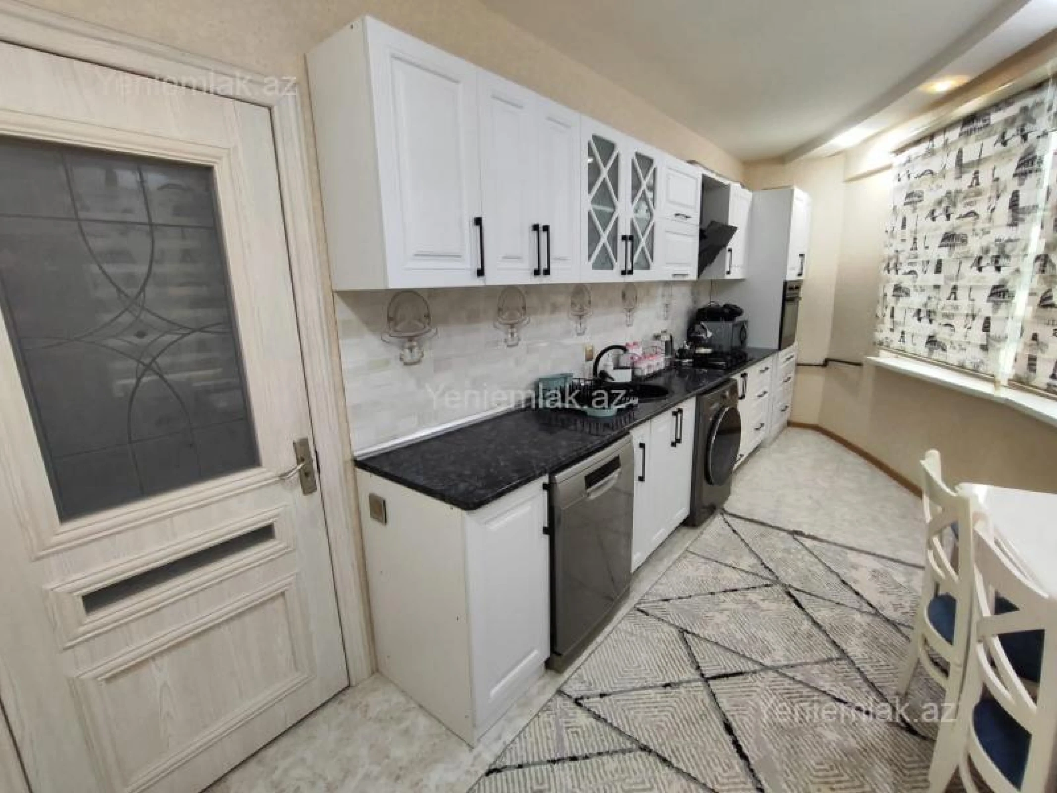 Satılır 2 otaqlı yeni tikili 70 m²