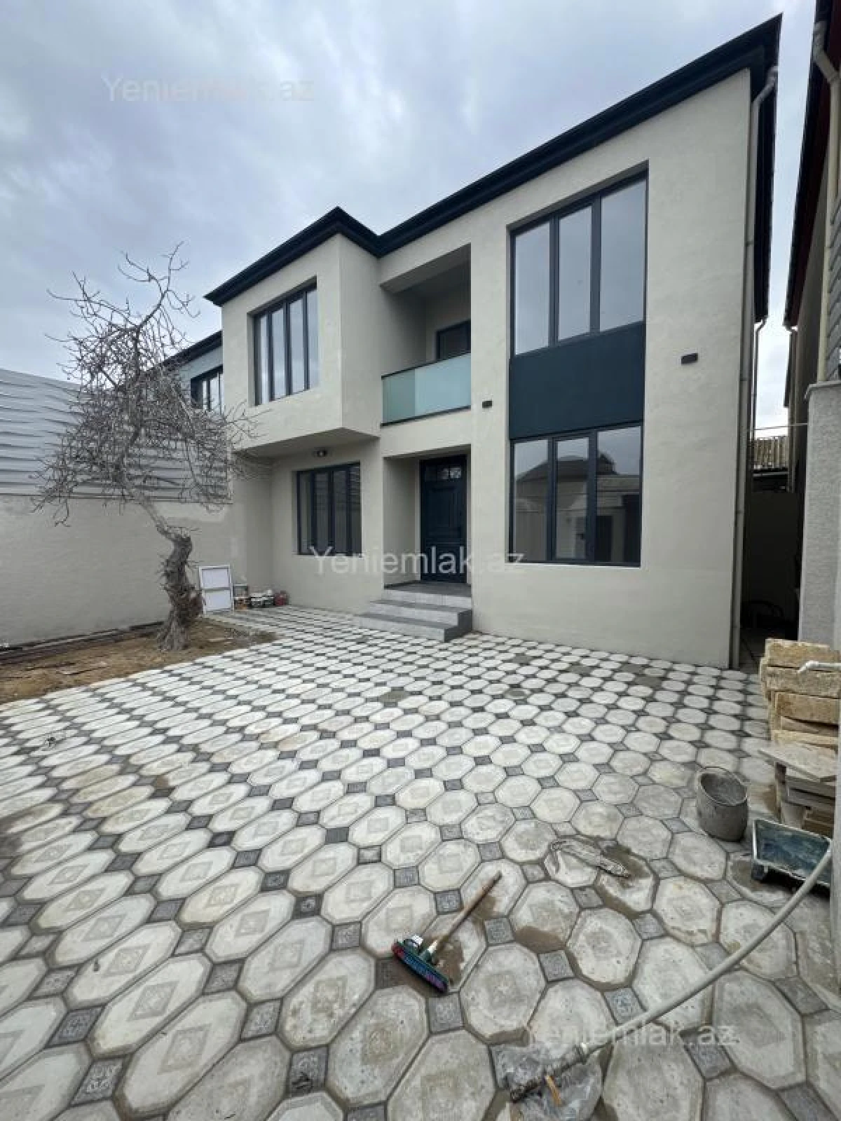 Satılır 4 otaqlı həyət evi 140 m²