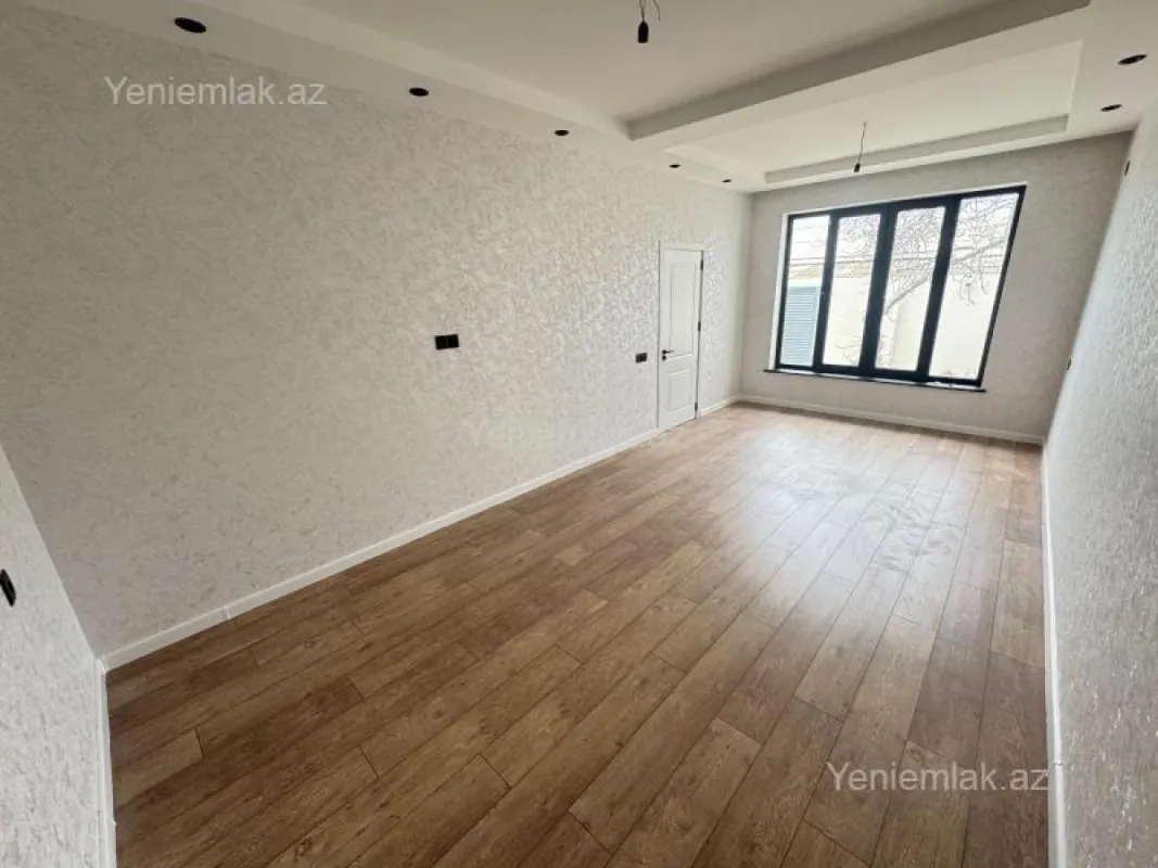 Satılır 4 otaqlı həyət evi 140 m²