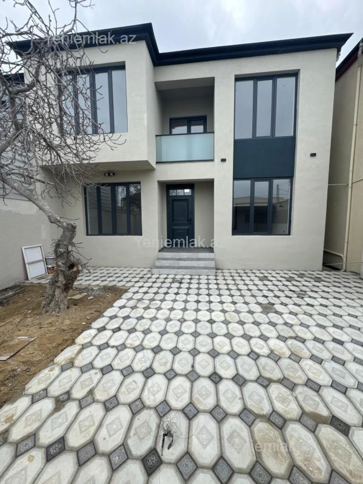 Satılır 4 otaqlı həyət evi 140 m²