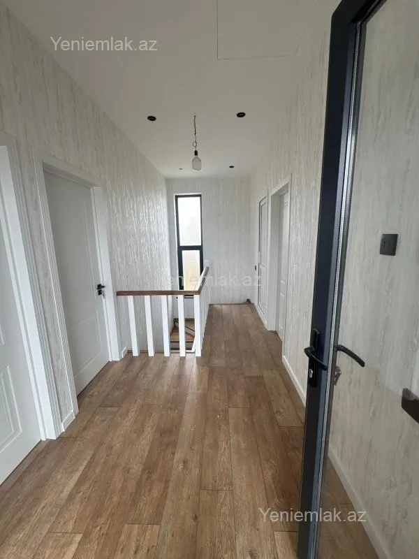 Satılır 4 otaqlı həyət evi 140 m²