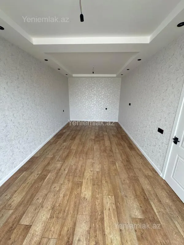 Satılır 4 otaqlı həyət evi 140 m²