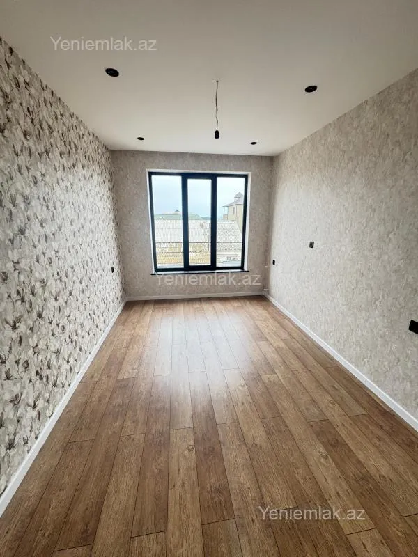 Satılır 4 otaqlı həyət evi 140 m²