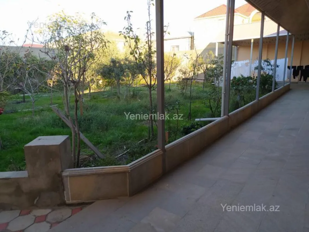 Satılır 6 otaqlı həyət evi 250 m²