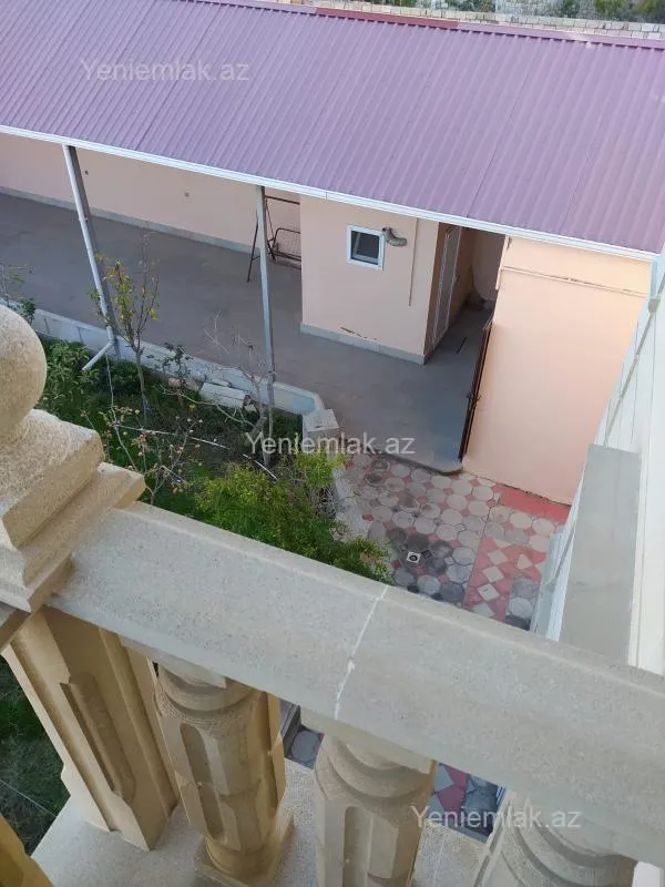 Satılır 6 otaqlı həyət evi 250 m²