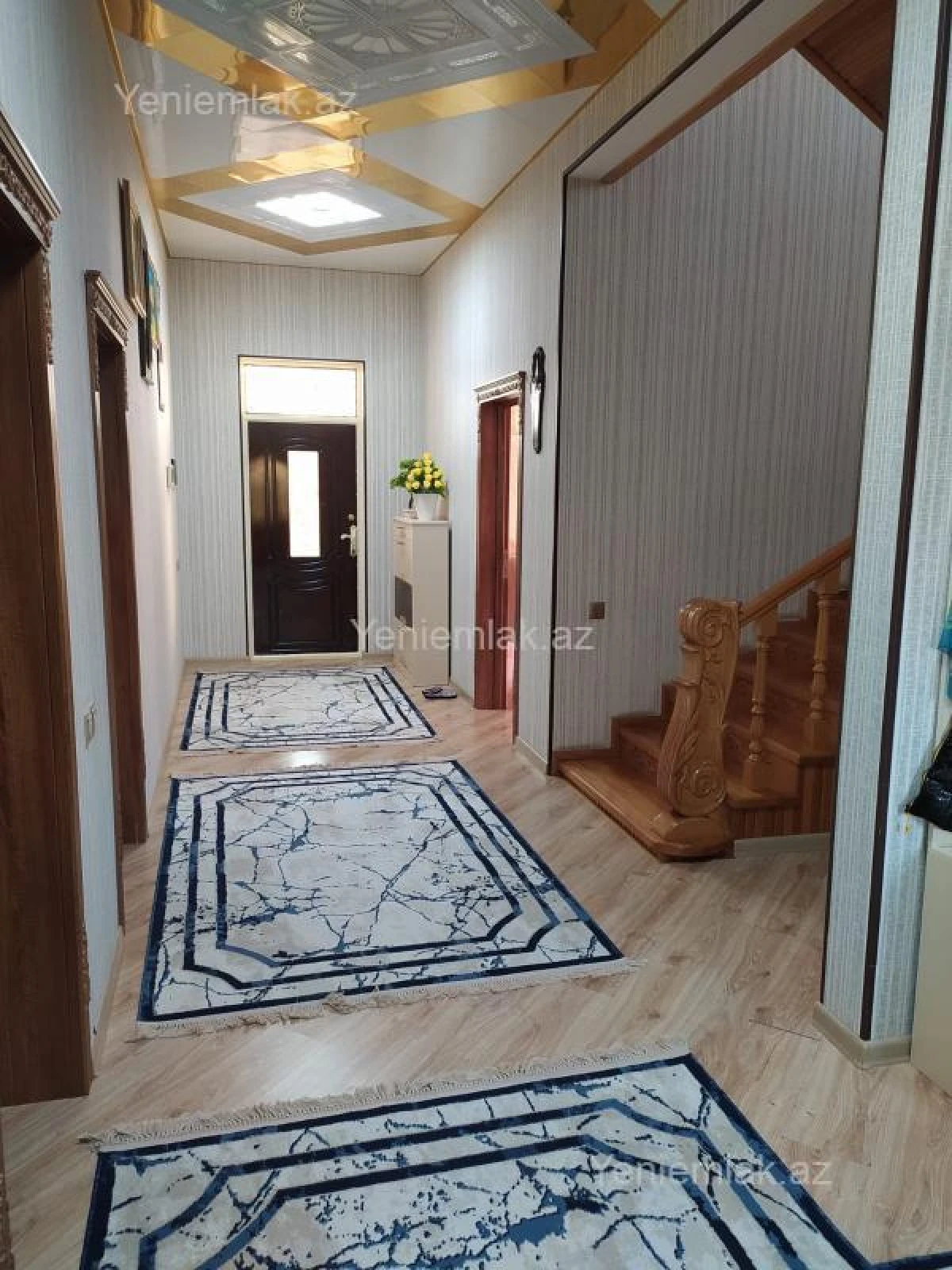 Satılır 6 otaqlı həyət evi 250 m²