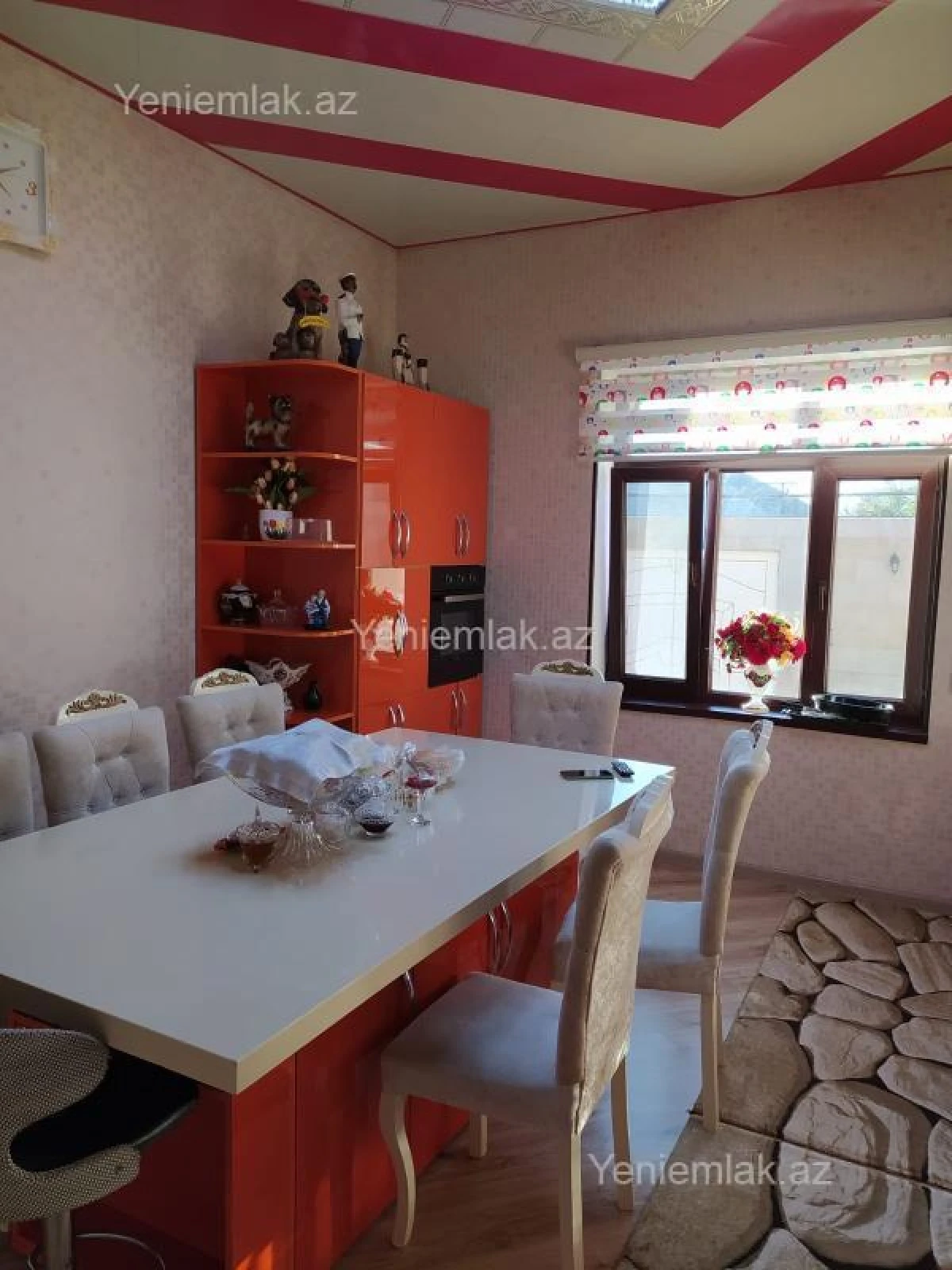 Satılır 6 otaqlı həyət evi 250 m²