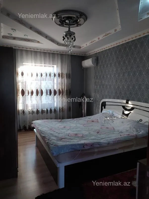 Satılır 6 otaqlı həyət evi 250 m²