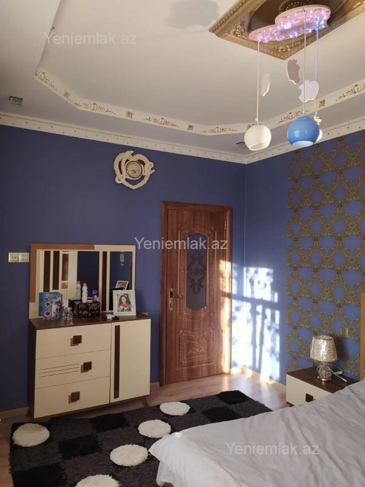 Satılır 6 otaqlı həyət evi 250 m²