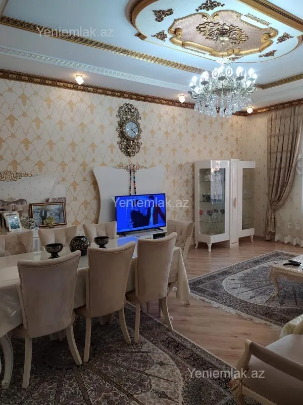 Satılır 6 otaqlı həyət evi 250 m²
