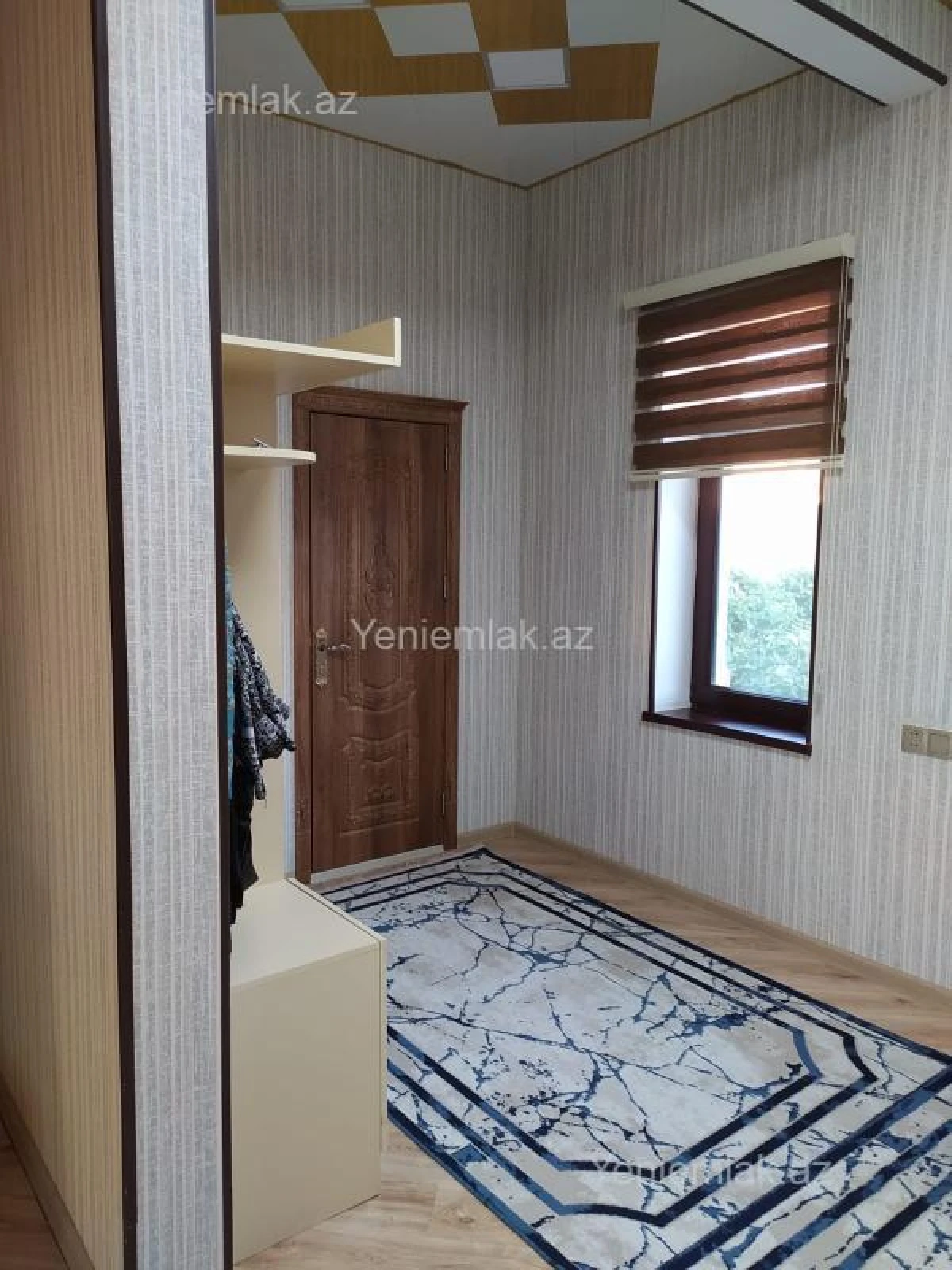 Satılır 6 otaqlı həyət evi 250 m²