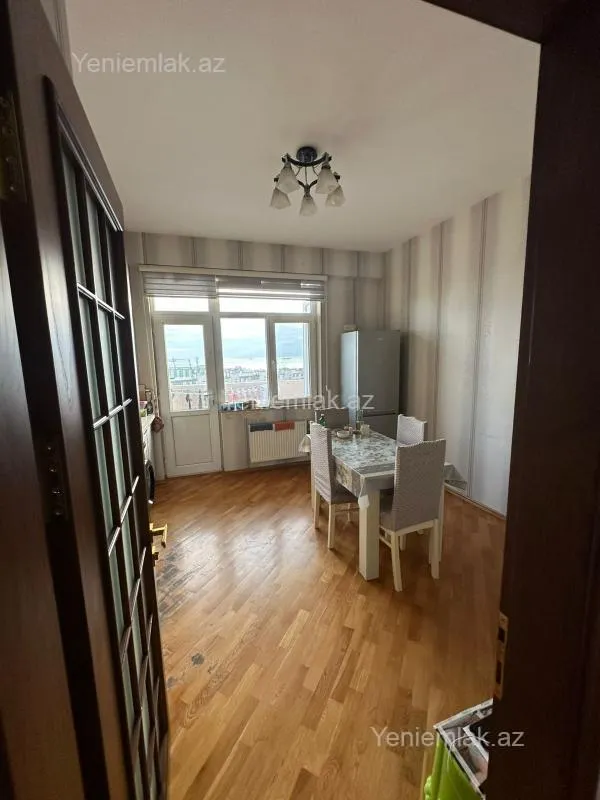 Satılır 2 otaqlı yeni tikili 86 m²