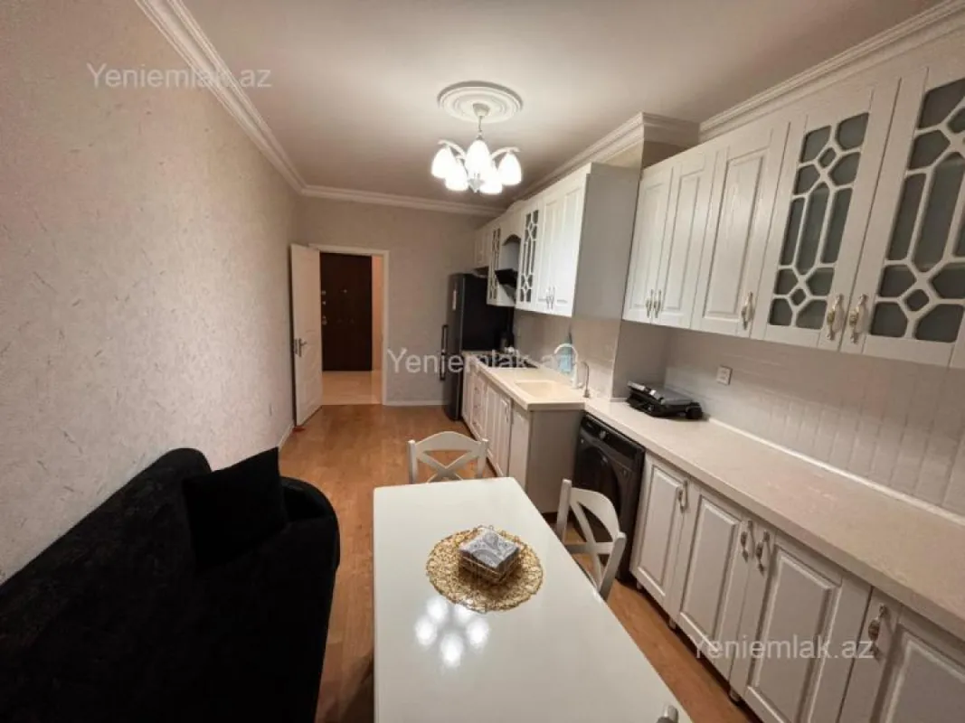 Satılır 4 otaqlı yeni tikili 167 m²