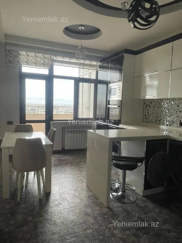 Satılır 3 otaqlı yeni tikili 158 m²