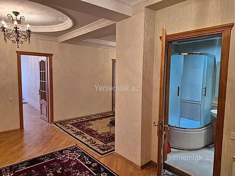 Satılır 4 otaqlı yeni tikili 180 m²