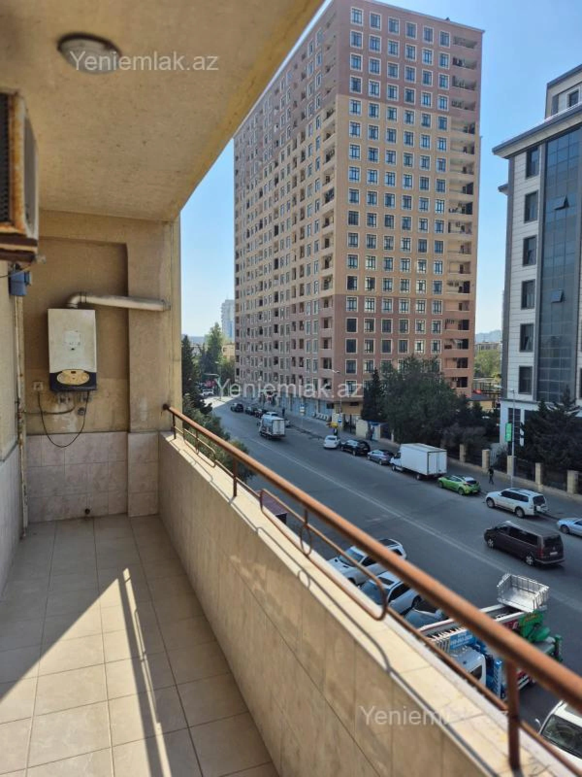 Satılır 4 otaqlı yeni tikili 180 m²