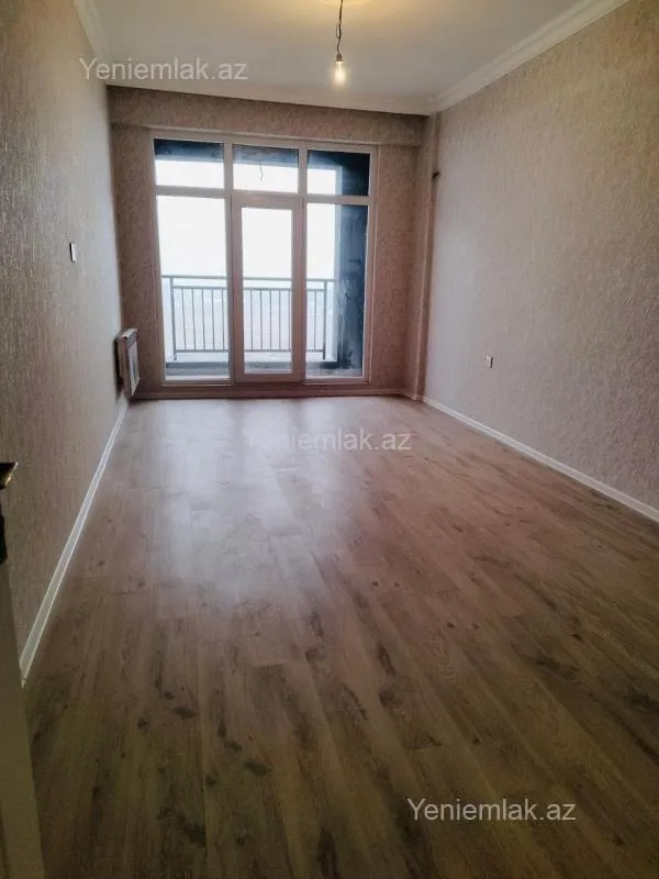 Satılır 2 otaqlı yeni tikili 74 m²