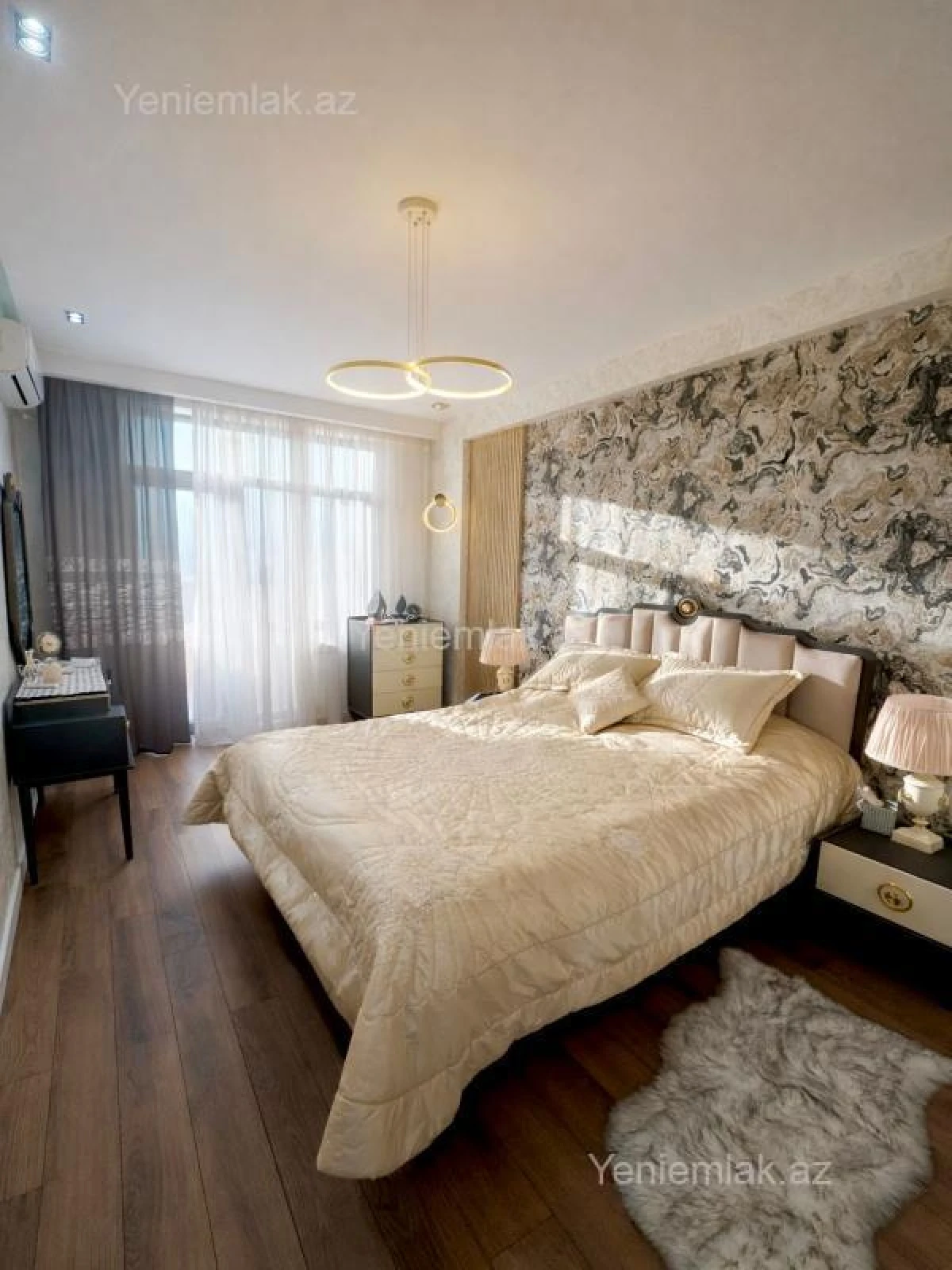 Satılır 2 otaqlı yeni tikili 65 m²