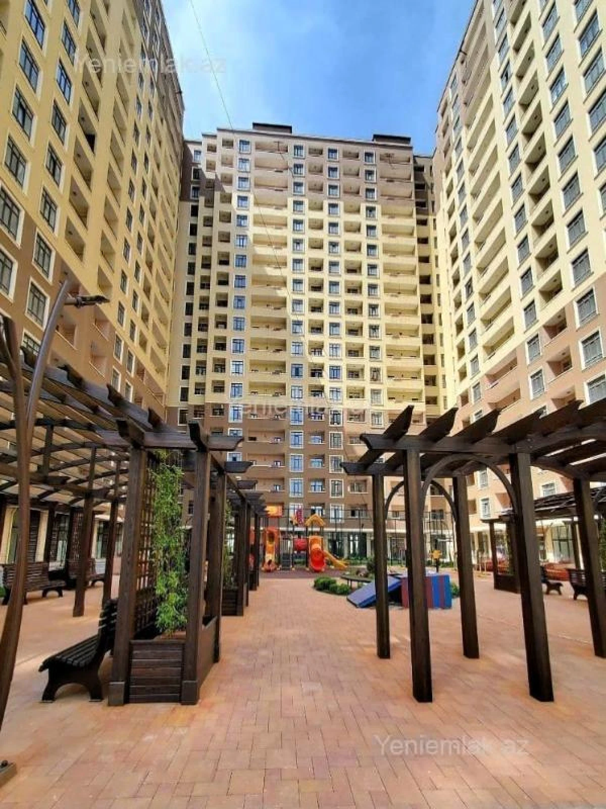 Satılır 2 otaqlı yeni tikili 65 m²