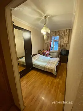Satılır 3 otaqlı köhnə tikili 55 m²
