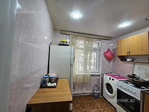 Satılır 2 otaqlı köhnə tikili 45 m²