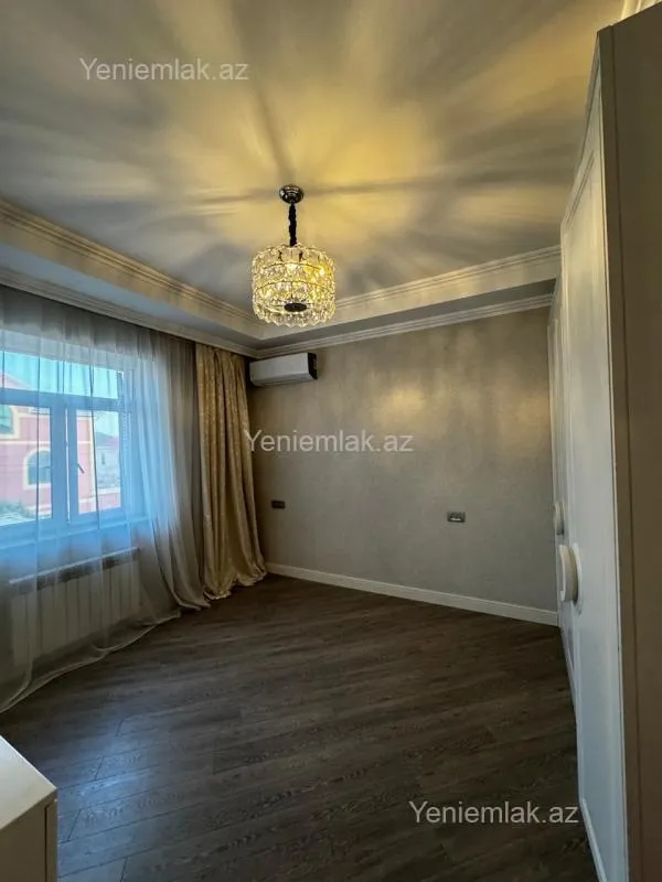 Satılır 6 otaqlı həyət evi 200 m²