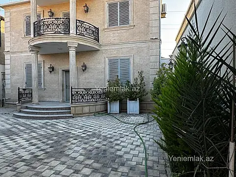 Satılır 6 otaqlı həyət evi 200 m²