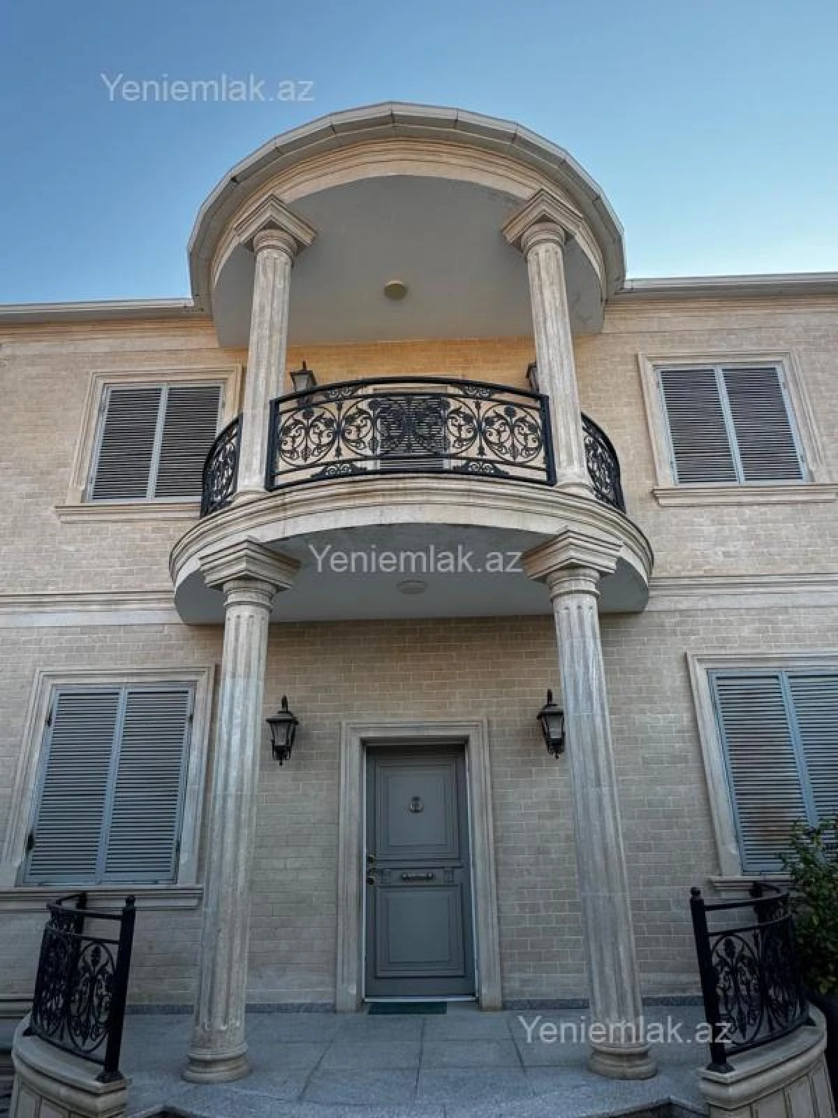 Satılır 6 otaqlı həyət evi 200 m²