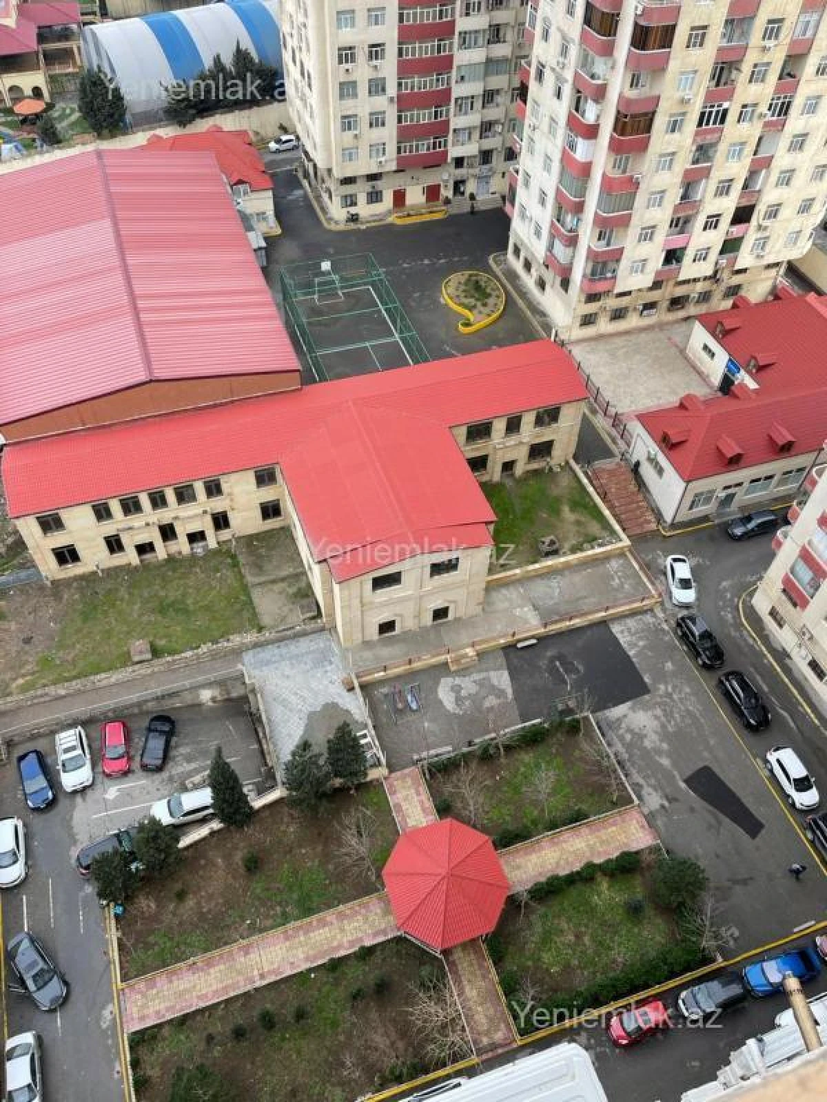 Satılır 3 otaqlı yeni tikili 125 m²