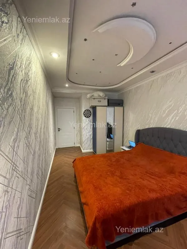 Satılır 3 otaqlı yeni tikili 125 m²