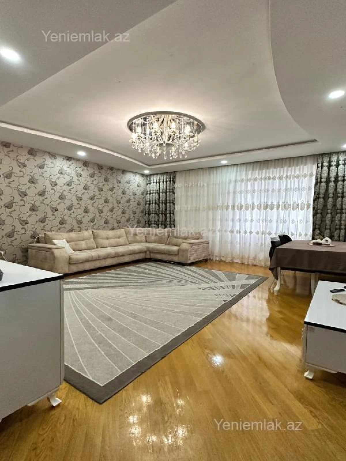 Satılır 4 otaqlı yeni tikili 135 m²