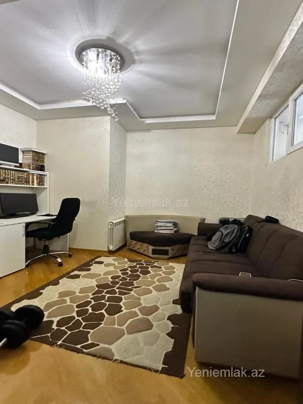 Satılır 4 otaqlı yeni tikili 135 m²