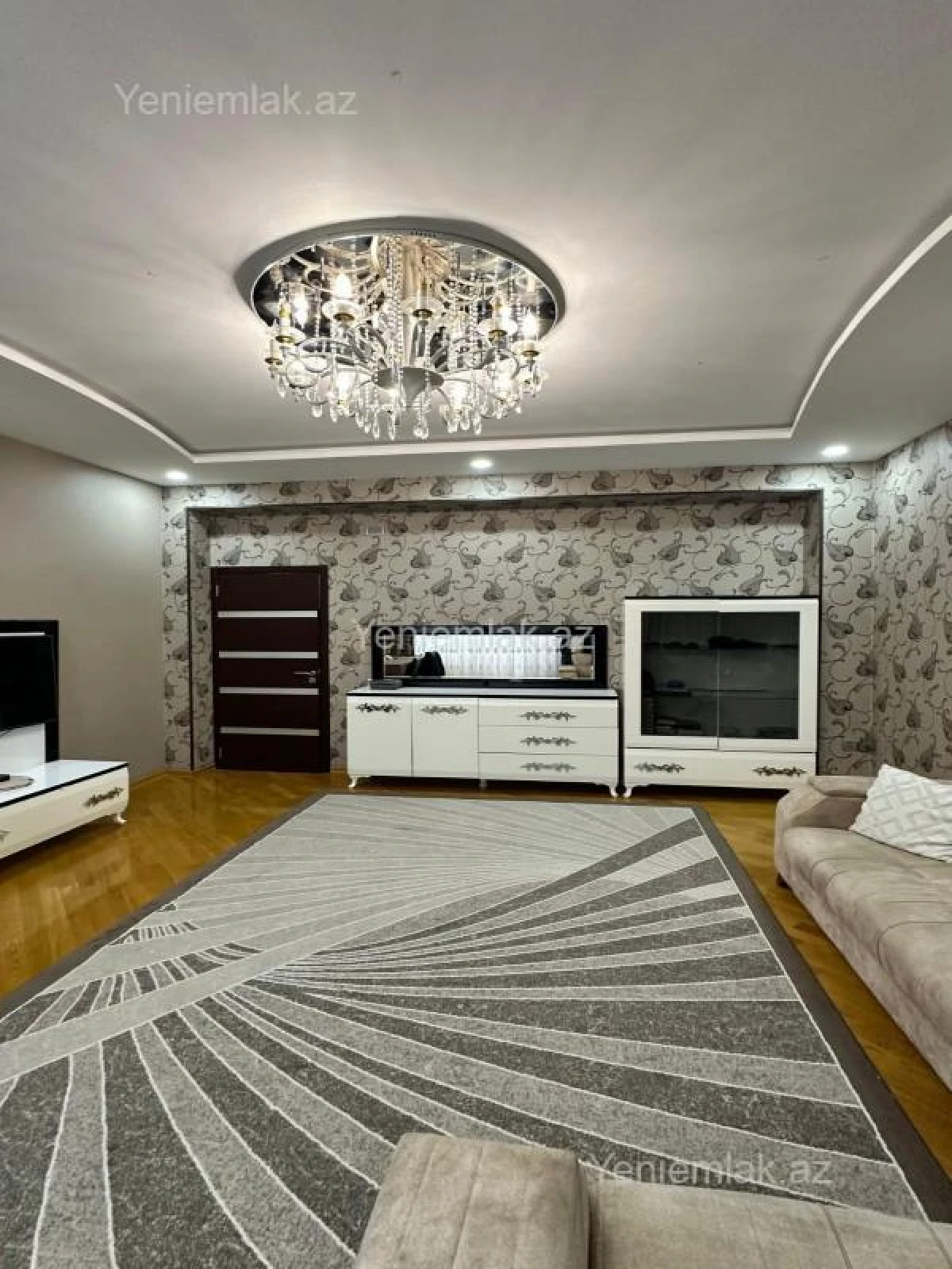 Satılır 4 otaqlı yeni tikili 135 m²