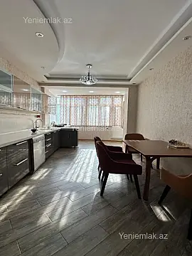 Satılır 4 otaqlı yeni tikili 135 m²