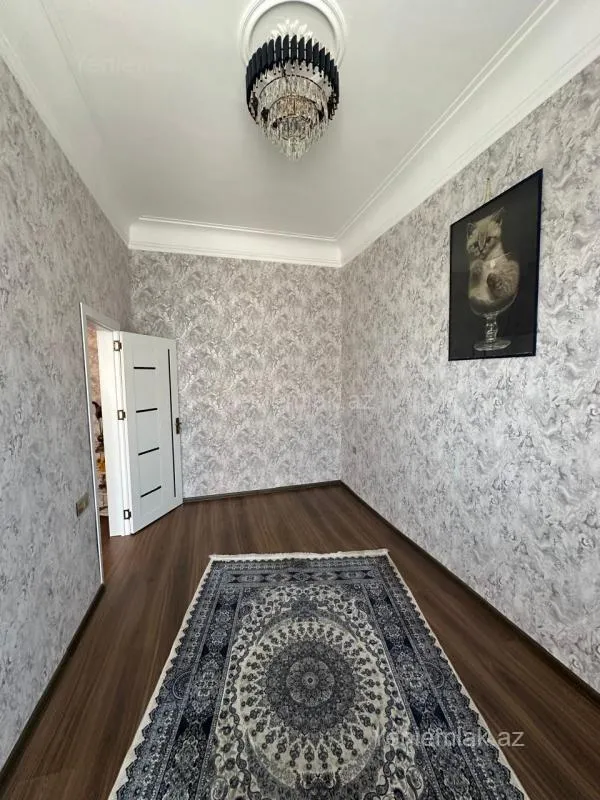 Satılır 3 otaqlı köhnə tikili 80 m²