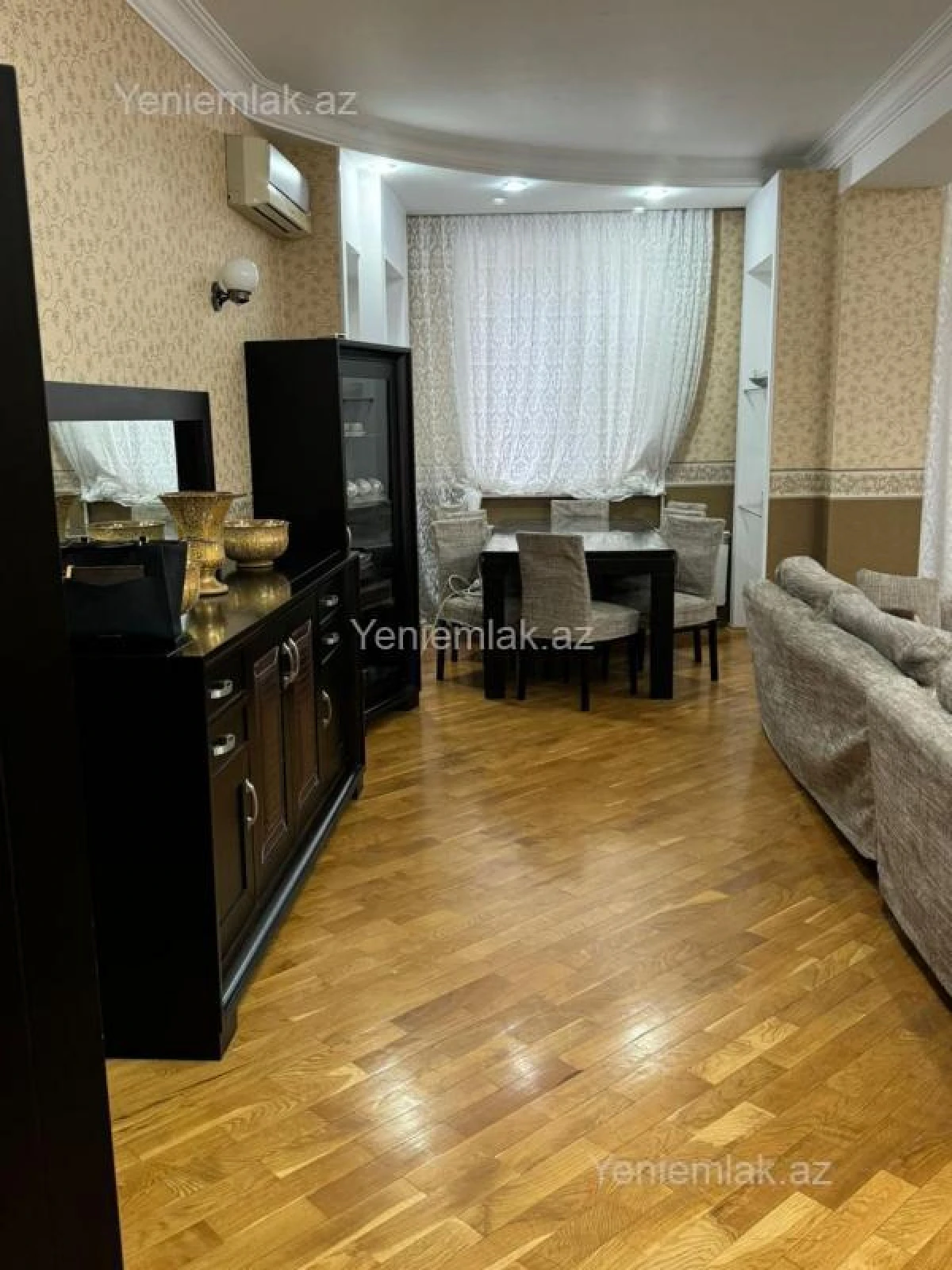 Satılır 4 otaqlı yeni tikili 160 m²