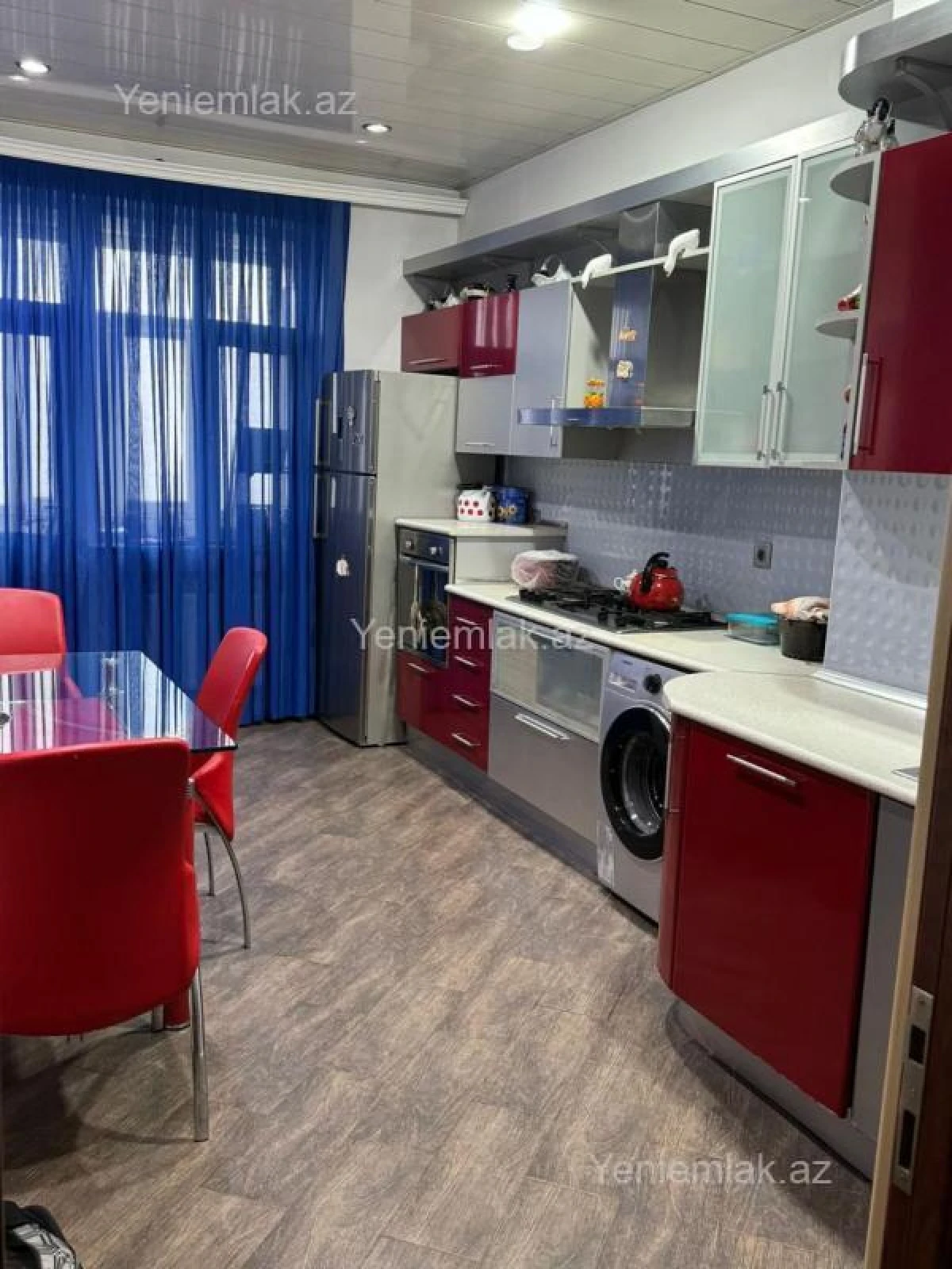 Satılır 4 otaqlı yeni tikili 160 m²