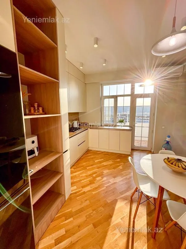 Satılır 2 otaqlı yeni tikili 90 m²