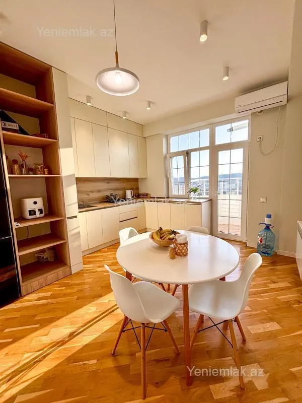 Satılır 2 otaqlı yeni tikili 90 m²