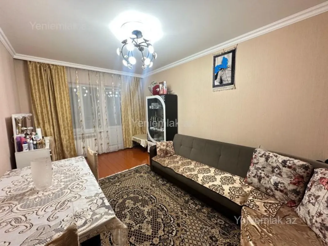 Satılır 3 otaqlı köhnə tikili 75 m²