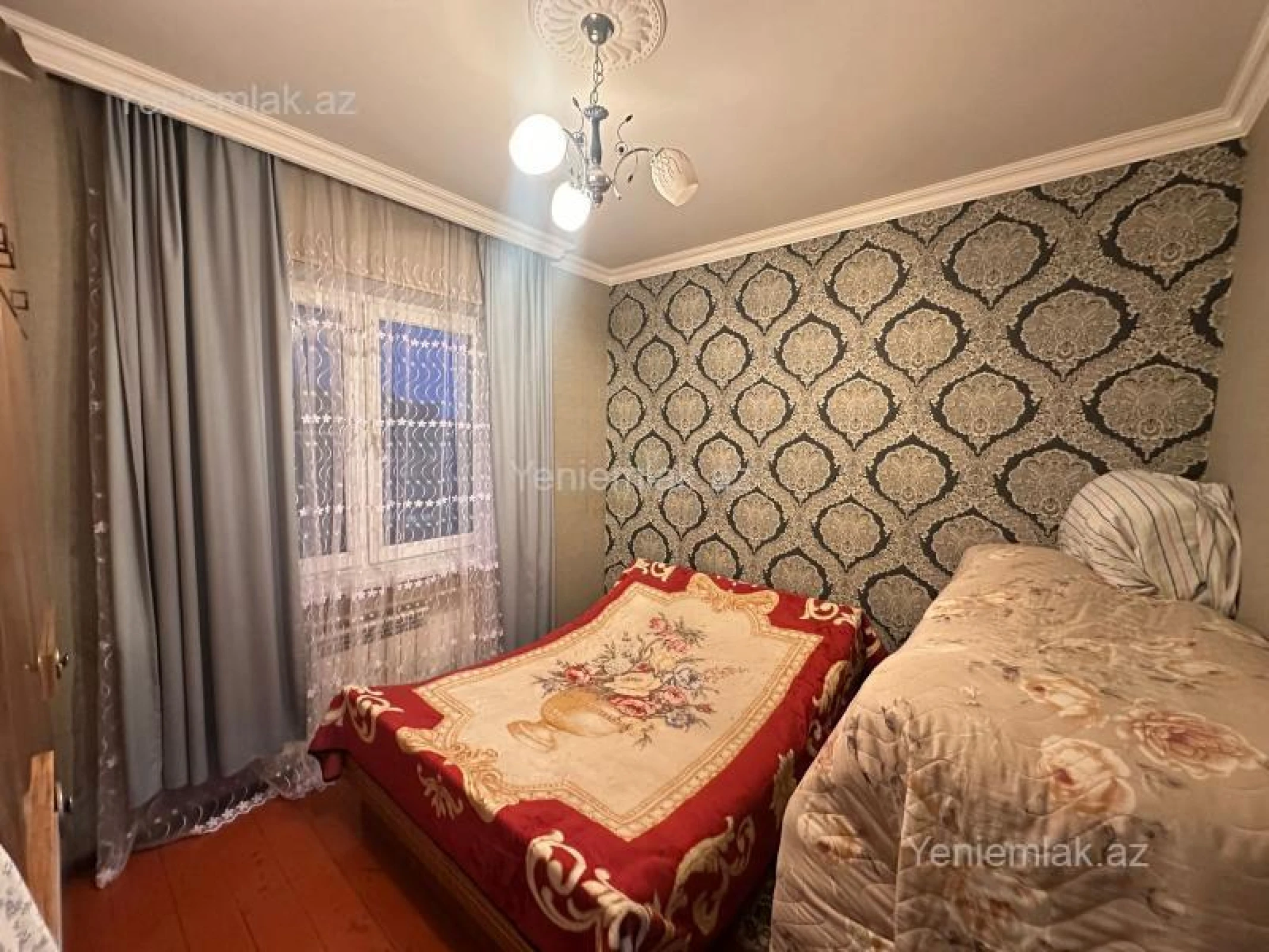 Satılır 3 otaqlı köhnə tikili 75 m²