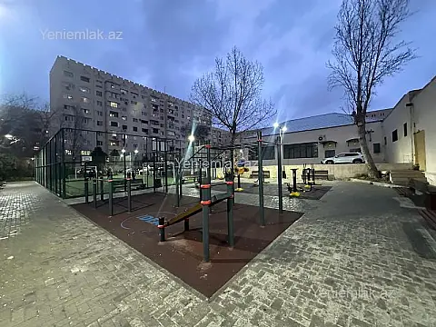 Satılır 3 otaqlı köhnə tikili 75 m²