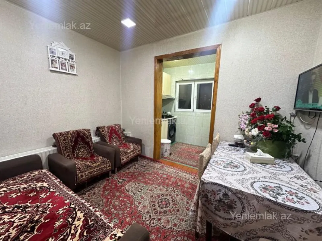 Satılır 3 otaqlı köhnə tikili 75 m²