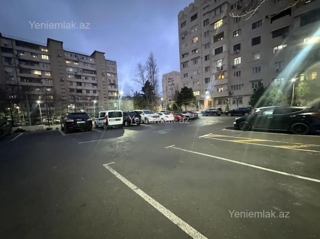 Satılır 3 otaqlı köhnə tikili 75 m²